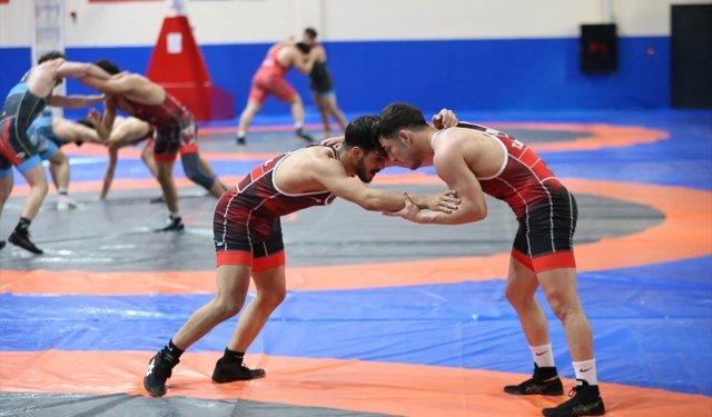 Milli güreşçilerin Kastamonu kampı sona erdi