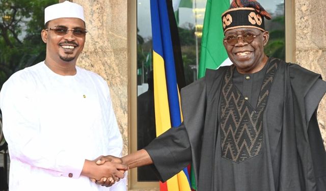 Nijerya Cumhurbaşkanı Tinubu, ikili ilişkileri güçlendirmek amacıyla Çad lideri Itno ile görüştü