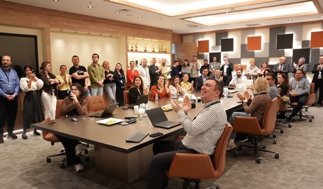 Sabiha Gökçen'e '2026 Yılı En Başarılı İlk Temas Personeli' ödülü