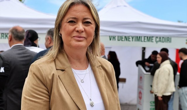 Samsun'da Yeşil Kampüs Festivali'nde 'Çevre Tırı' öğrencilerle buluştu