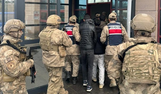 Şanlıurfa merkezli sahte sağlık raporu operasyonunda 10 şüpheli tutuklandı