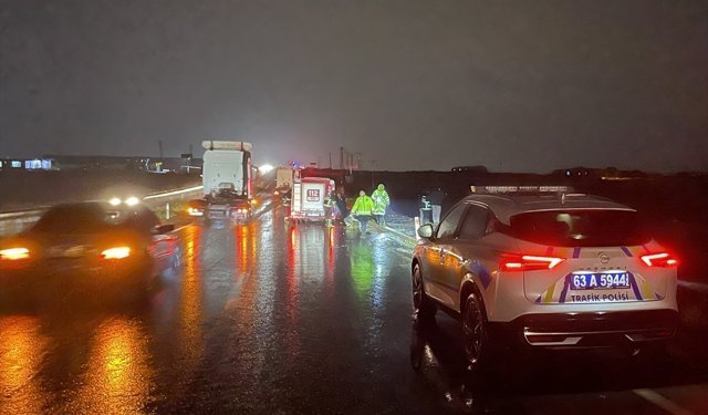 Şanlıurfa'da şarampole devrilen otomobildeki 6 kişi yaralandı