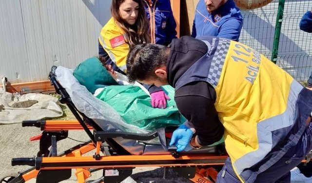 Sarıyer'de kayalıklardan düşen kişi kurtarıldı