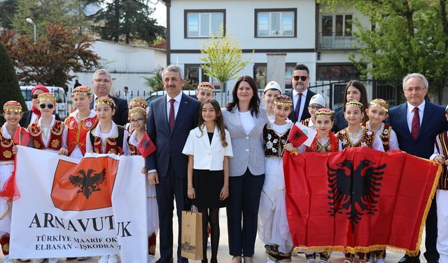 Trakya'da 23 Nisan Ulusal Egemenlik ve Çocuk Bayramı törenlerle kutlandı