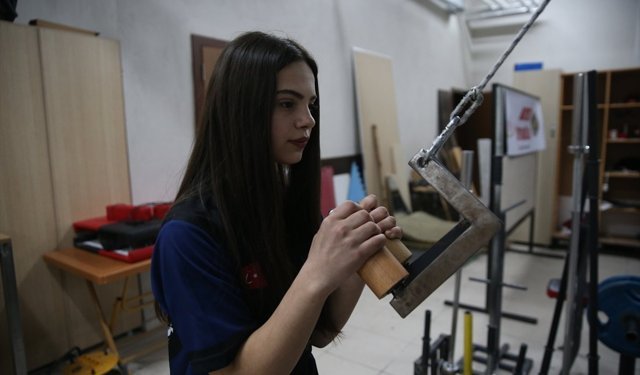 Türkiye'de bileği bükülmeyen Neslihan'ın hedefi Avrupa şampiyonluğu