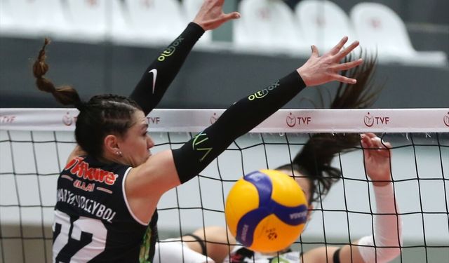 Voleybolda Kadınlar 1. Lig final etabı, Alanya'da başladı