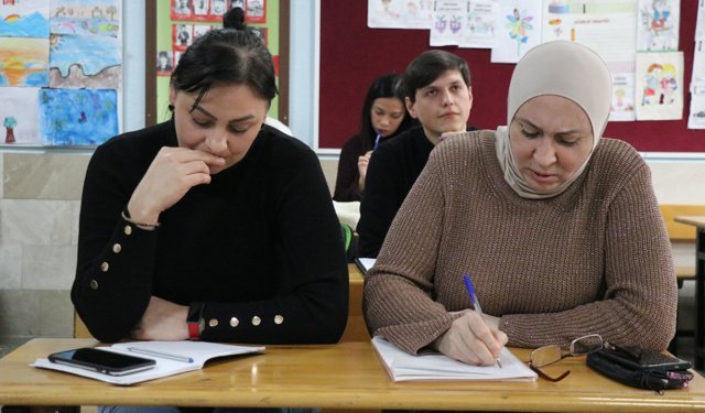 Yabancı uyruklular Isparta'da Türkçe öğreniyor
