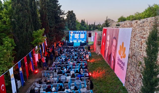 '12. Uluslararası İstanbulensis Şiir Festivali' farklı ülkelerden birçok şairi ağırlıyor