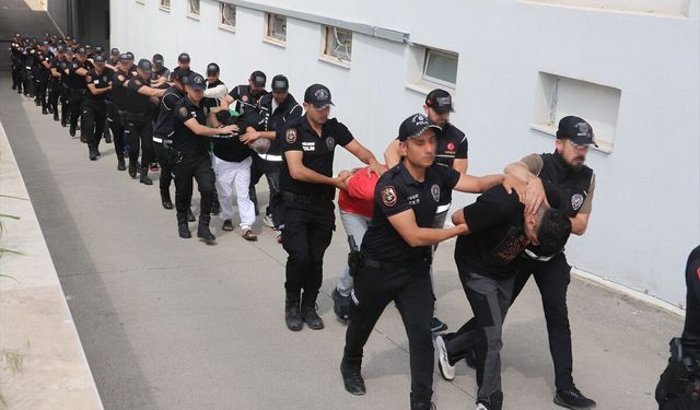 Adana merkezli 3 ilde düzenlenen uyuşturucu operasyonunda 22 zanlı tutuklandı