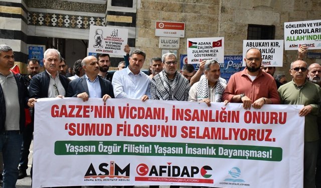 Adana'da İsrail'in Küresel Sumud Filosu'na saldırısı protesto edildi