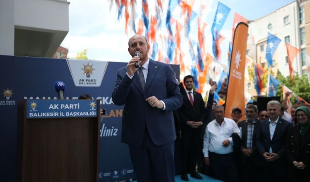 AK Parti Genel Başkan Yardımcısı Büyükgümüş, Balıkesir'de partililere hitap etti: