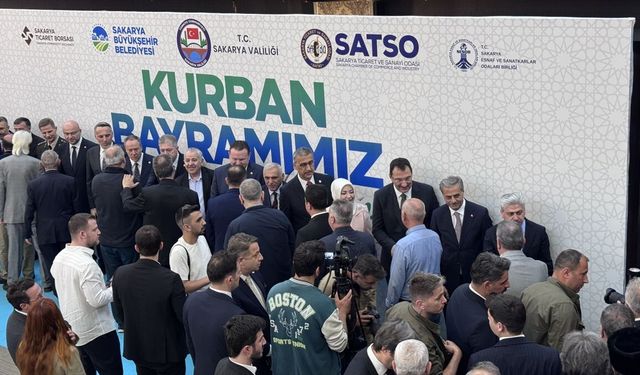 AK Parti Genel Başkan Yardımcısı Yavuz ve KEFEK Başkanı Erdoğan Sakarya'da bayramlaştı