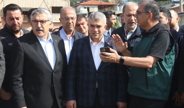 AK Parti Genel Başkan Yardımcısı Yayman, Hatay'da selden etkilenen alanları inceledi: