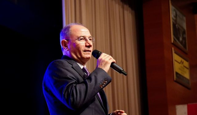 AK Parti Genel Başkanvekili Ala, Bursa'da partisinin bayramlaşma programında konuştu:
