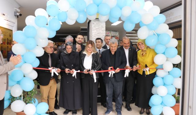 Amasya'da lise öğrencileri Gazze'ye destek için oyuncak kermesi düzenledi