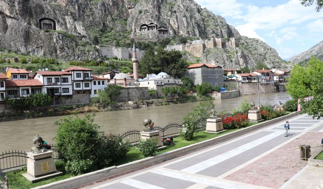 Amasya'da taşkın riskine karşı alınan tedbirler değerlendirildi