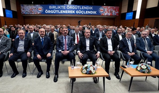 Ankara'da 'Vakıf Müessesesinin Mimari ve Sosyal Restorasyonu' paneli düzenlendi