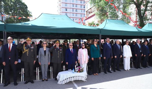 Azerbaycan'da 19 Mayıs Atatürk'ü Anma, Gençlik ve Spor Bayramı kutlandı