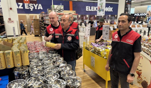 Balıkesir'de Kurban Bayramı öncesi marketlerde denetim yapıldı