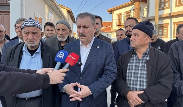 BBP Genel Başkanı Destici, Eskişehir'de bayram namazı sonrası konuştu: