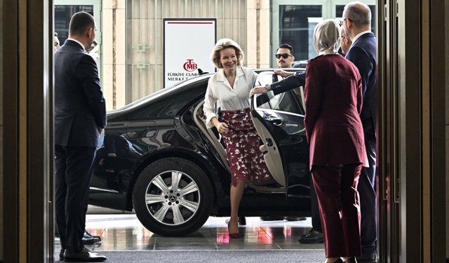 Belçika Kraliçesi Mathilde ve beraberindeki heyet, TCMB İstanbul Finans Merkezi Yerleşkesi'ni ziyaret etti