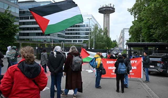 Belçika'nın İsrail'in katılımına rağmen Eurovision'dan çekilmemesi protesto edildi