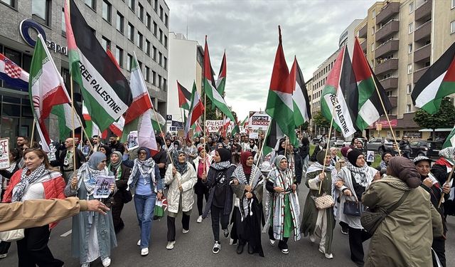 Berlin'de Filistin'e destek gösterisi düzenlendi