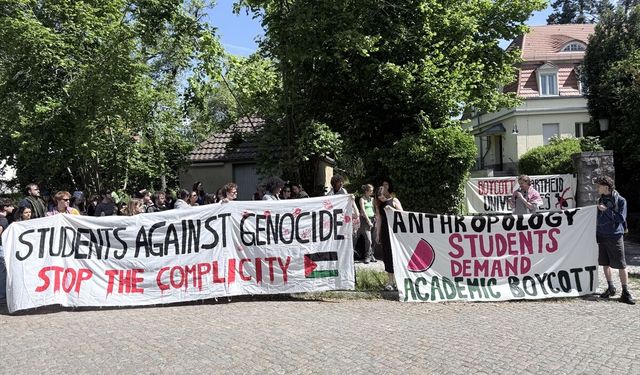 Berlin'de İsrail'e karşı 'akademik boykot' talebiyle gösteri yapıldı