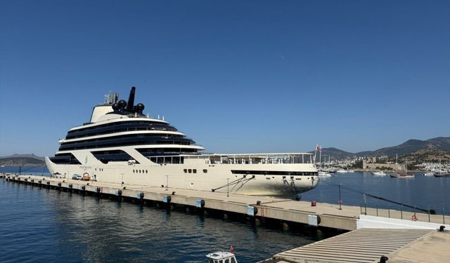 Bodrum'a 'Four Seasons 1' kruvaziyeriyle 177 yolcu geldi