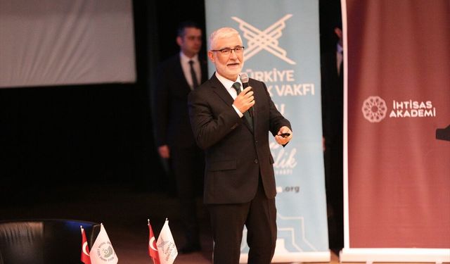 Bolu Abant İzzet Baysal Üniversitesi ve TÜGVA işbirliğinde 'İhtisas Akademi' programı düzenlendi