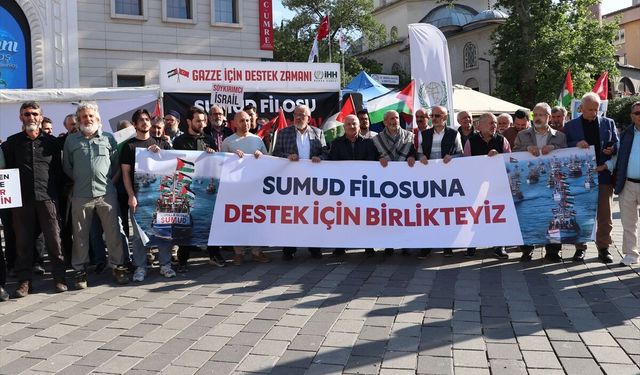 Bursa'da İsrail'in Küresel Sumud Filosu'na saldırısına tepki gösterildi