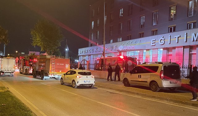 Bursa'da Sporcu Kamp ve Eğitim Merkezi'nde çıkan yangın söndürüldü