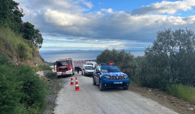 Çanakkale'de aracıyla uçuruma düşen sürücü kurtarıldı