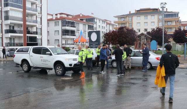 Çankırı'da su baskını yaşanan bölgelerde temizlik çalışmaları sürüyor
