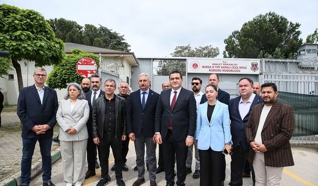 CHP Genel Başkan Yardımcısı Karasu, Mustafa Bozbey'i cezaevinde ziyaret etti