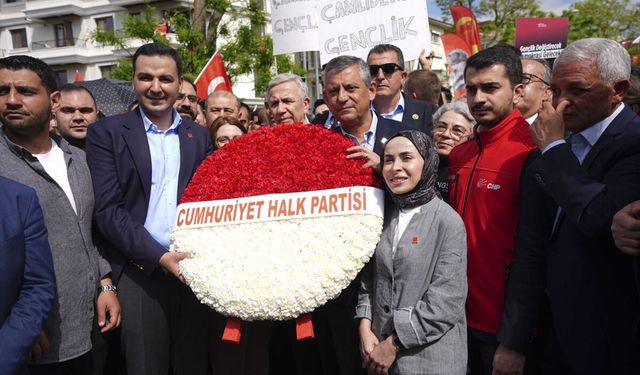 CHP Genel Başkanı Özel '19 Mayıs Gençlik Korteji' yürüyüşünde konuştu:
