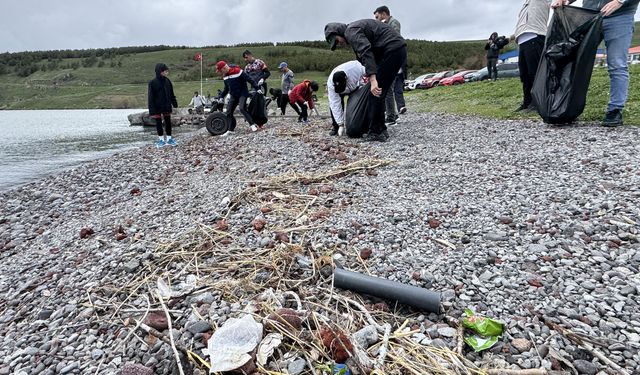 Çıldır Gölü'nde su sporları sezonu başladı