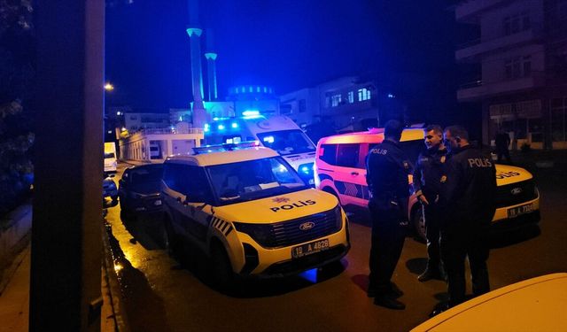 Çorum'da 2 genç bıçakla yaralandı