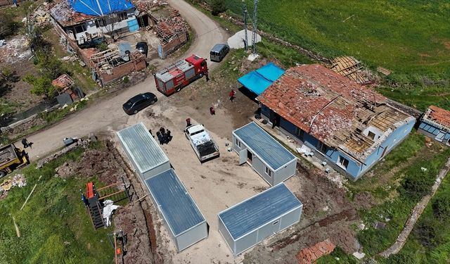 Çorum'da hortum nedeniyle zarar gören köylerde çalışmalar sürüyor