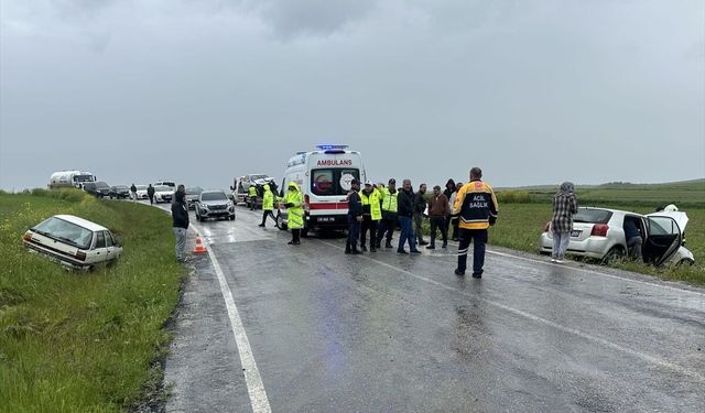 Çorum'da zincirleme trafik kazasında 7 kişi yaralandı