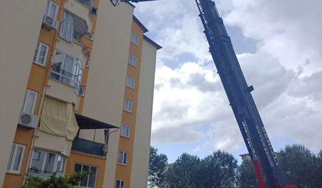 Denizli'de yıldırım düşmesi sonucu 2 kişi yaralandı