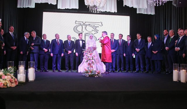 Dışişleri Bakanı Hakan Fidan nikah şahitliği yaptı
