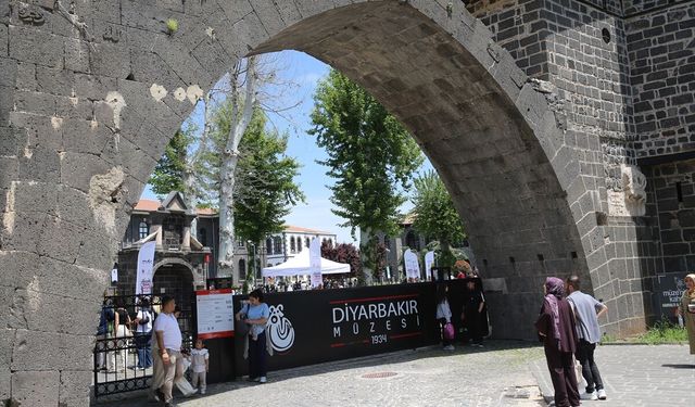 Diyarbakır'da 'Annemle Benim Şenliğim' etkinliği düzenlendi