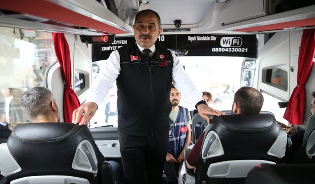 Diyarbakır'da Kurban Bayramı öncesi sebze meyve hali ve otogarda denetim yapıldı