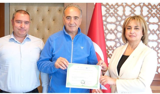 Edirne Yarı Maratonu'nun sıfır atık belgesi yenilendi