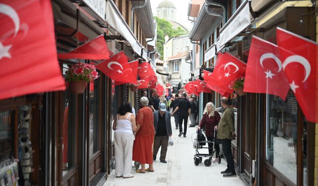 Edirne'de restorasyonu tamamlanan 'Dar Çarşı' törenle açıldı