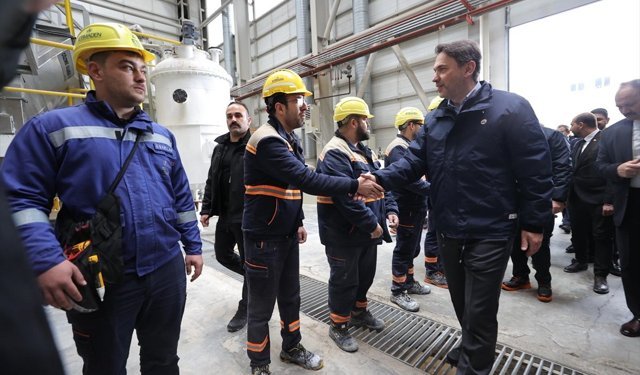Enerji ve Tabii Kaynaklar Bakanı Bayraktar, Eskişehir'de Kırka Bor İşletmesi ziyaretinde konuştu: