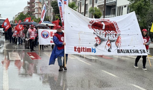 Eskişehir, Balıkesir, Kütahya ve Çanakkale'de 1 Mayıs Emek ve Dayanışma Günü kutlandı