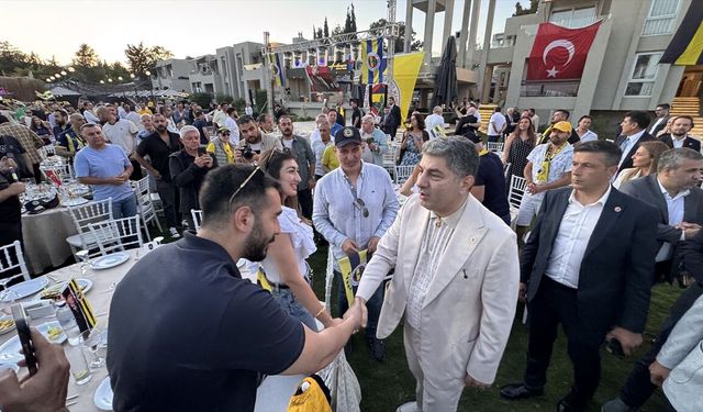 Fenerbahçe Başkan Adayı Hakan Safi, Bodrum'da kongre üyeleri ve taraftarlarla buluştu: