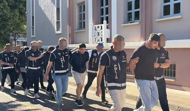 Fethiye Belediye Başkanı Karaca'ya yönelik silahlı saldırıya ilişkin yakalanan 4 şüpheli adliyede